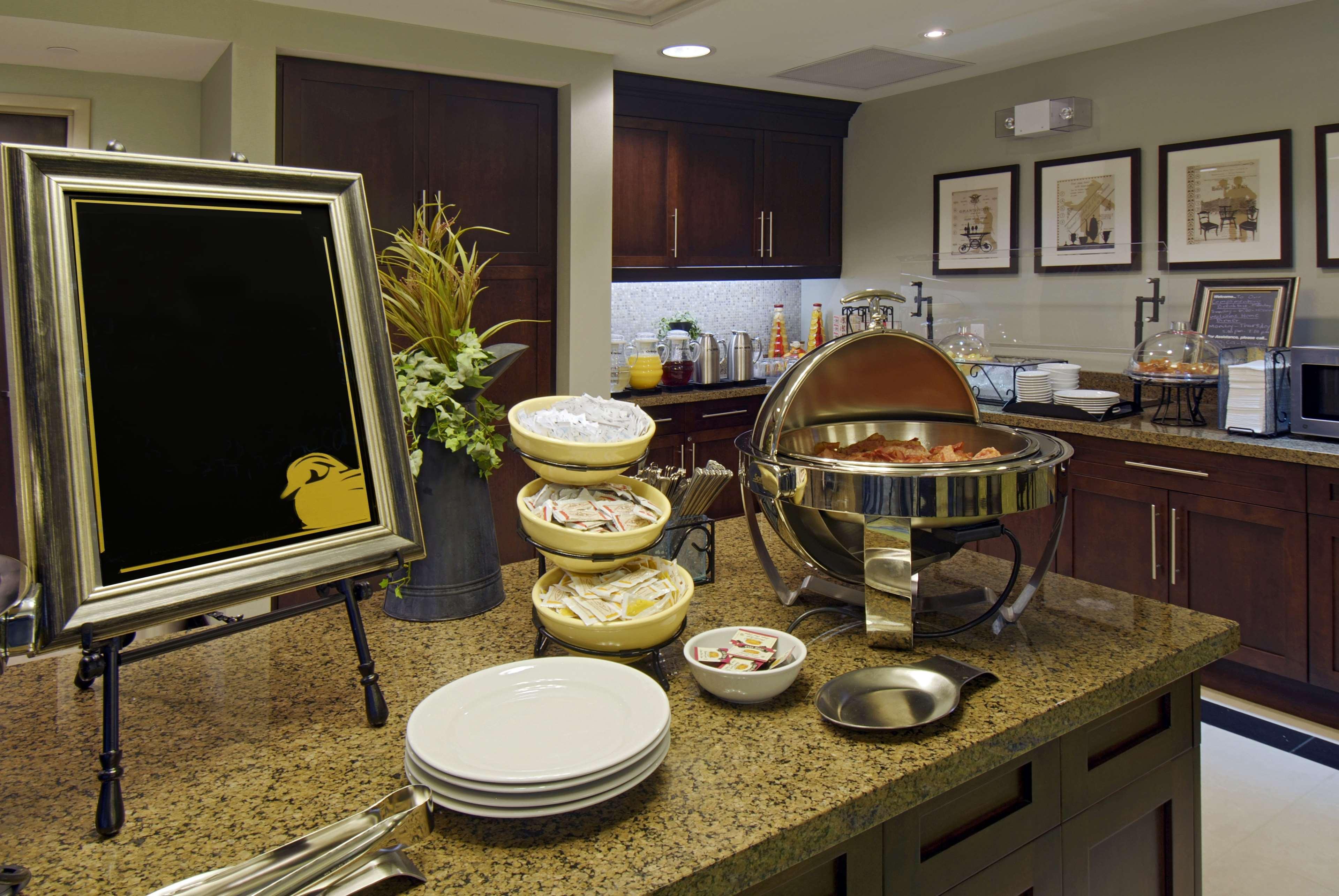 Homewood Suites By Hilton Toronto-Markham Restoran fotoğraf